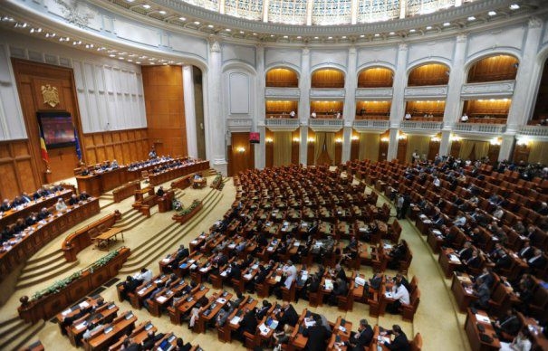 Proiect legislativ: Indemnizaţii mai amri pentru aleşii locali