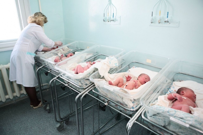 Anul trecut s-au născut mai mulţi copii în diaspora decât în ţară