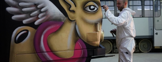 Tramvaiul pictat de artistul clujean Irlo
