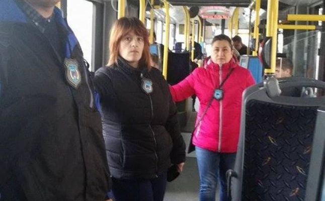 PRO sau CONTRA? Boc, despre „justițiarii” care „fac ordine” în autobuz: „NU încurajez!”