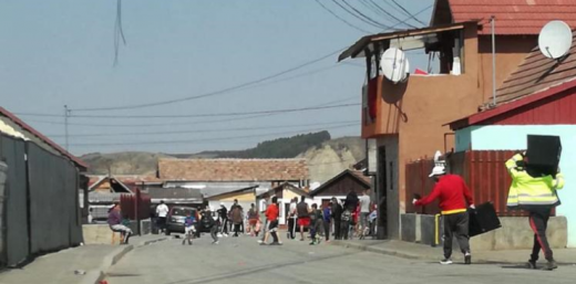 Polițiștii AU SPART cheful petrecăreților din Turda