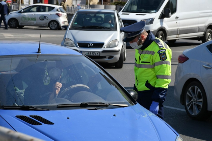 Foto: Paul Gheorgheci/monitorulcj.ro  Amenzile AU CRESCUT pentru cei care ÎNCALCĂ ordonanțele militare!