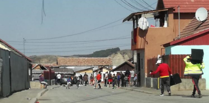 Polițiștii AU SPART cheful petrecăreților din Turda