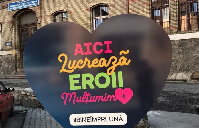 O inimă uriașă de la UNTOLD pentru eroii din linia 1! Voluntarii United au adus zâmbetul pe buzele localnicilor din Munții Apuseni