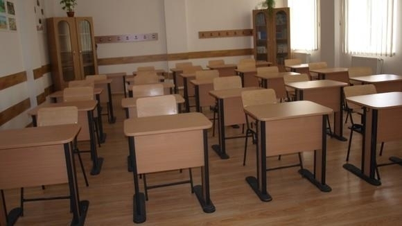 Se întorc elevii la școală în toamnă? Ce spune ministrul Sănătății