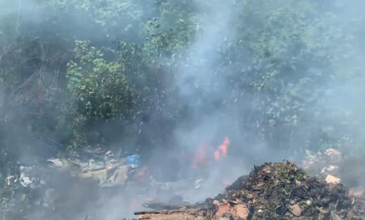 VIDEO. Mai multe rampe de gunoi ilegale, INCENDIATE în Cluj