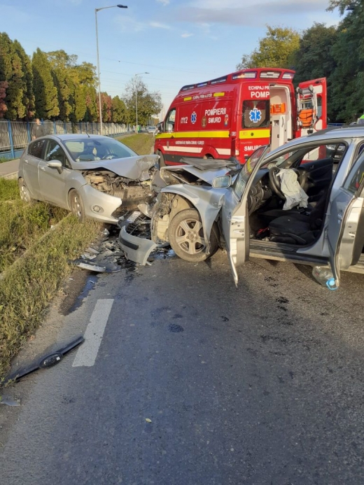 Patru persoane au ajuns la spital în urma unui accident petrecut în Florești