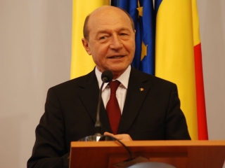 Băsescu, parlamentarilor care vor să modifice Codul Penal: „Opriţi-vă, imbecililor! „