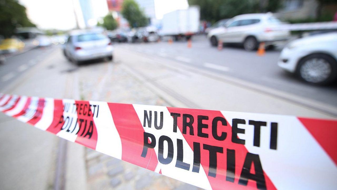 Sinucidere șocantă! Un tânăr de 23 de ani s-a aruncat gol pușcă de la etajul 6