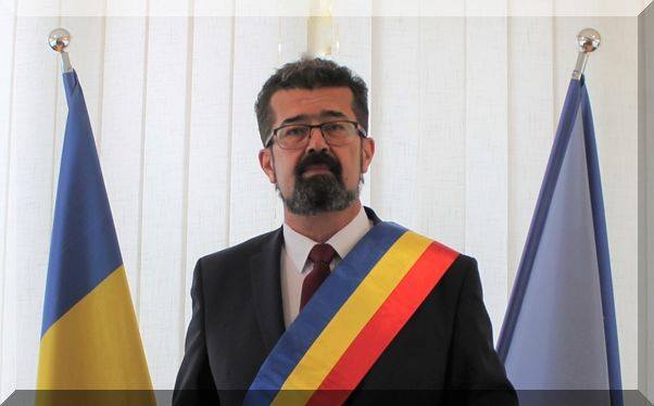 Primarul din Baciu, schimbi de replici dure pe Facebook: „Înainte de alte sfaturi, poate mai treceți pe la casierie”